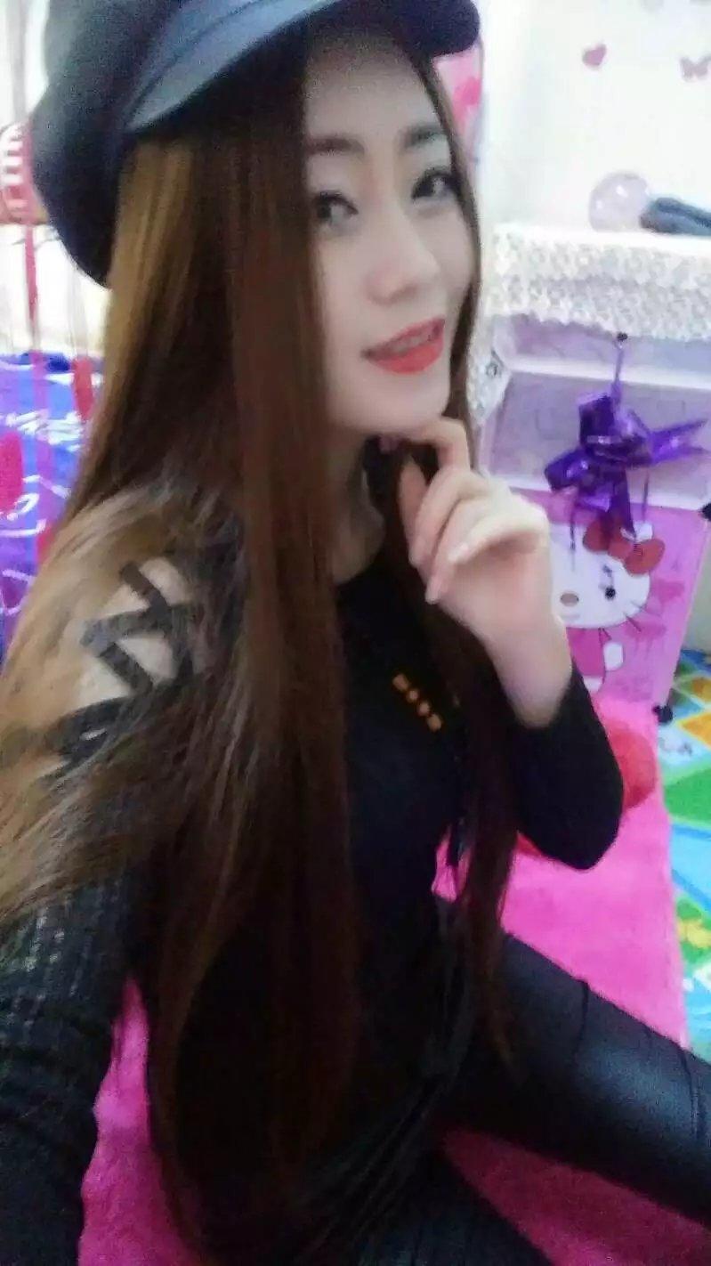 附近人搜到的兼职妹妹 第1张