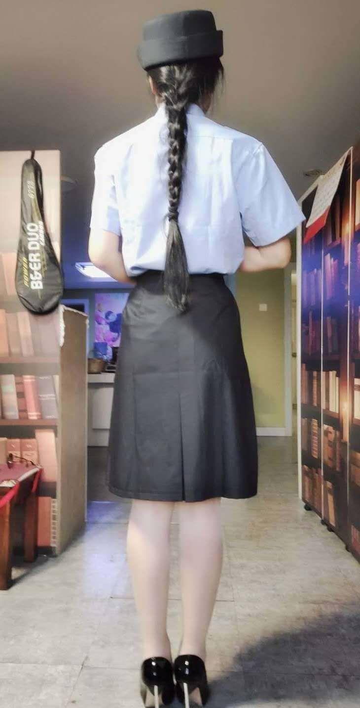 长春难得好资源制服轻熟女 第3张