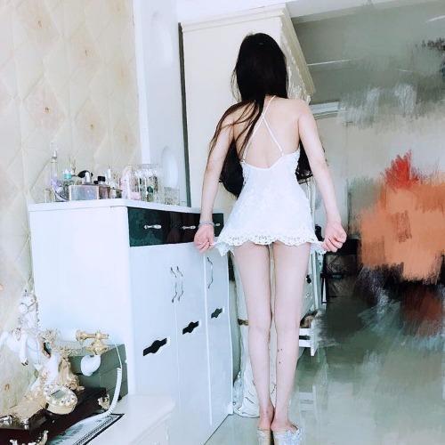 93年妹子胸大腿长服务好 第1张