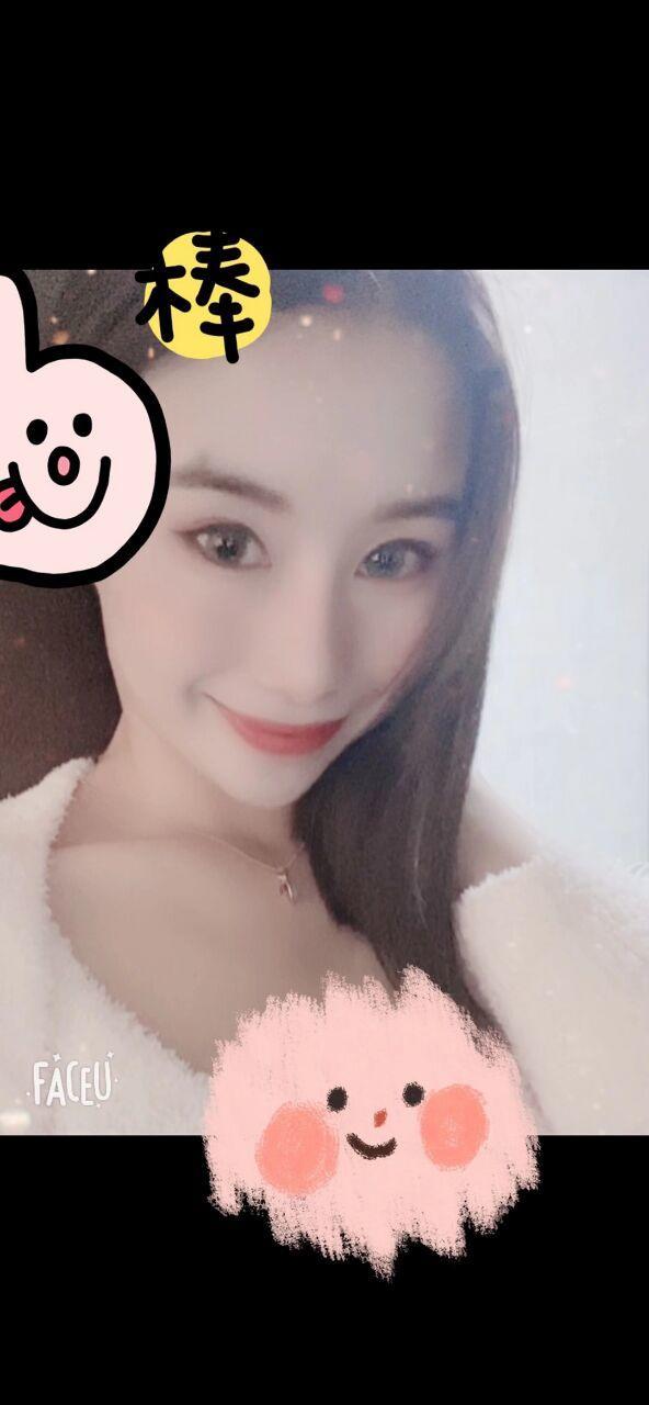 2021年2月12身材不错的静静 第1张