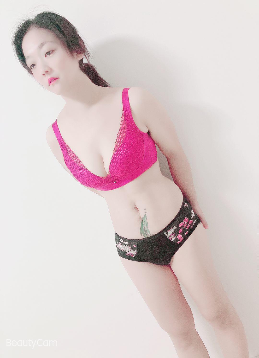 大胸嫩妹,年轻真的可以为所欲为! 第4张