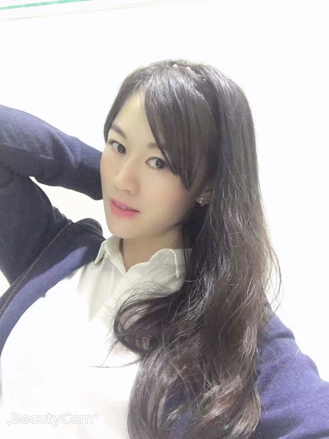 小欧美美 第1张