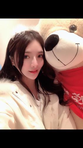 徐汇q弹q弹的漂亮妹子 第1张