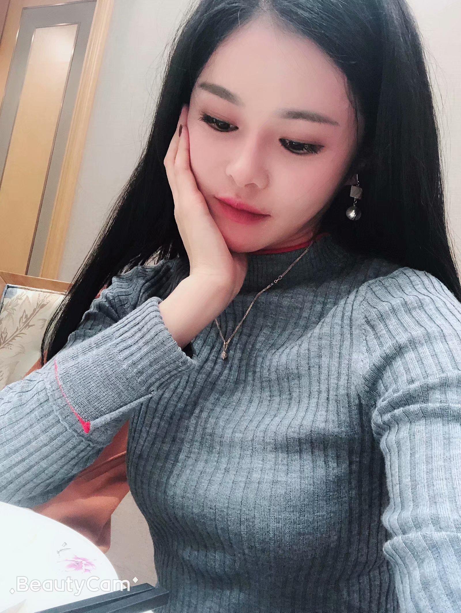 还可以的妹子 第2张