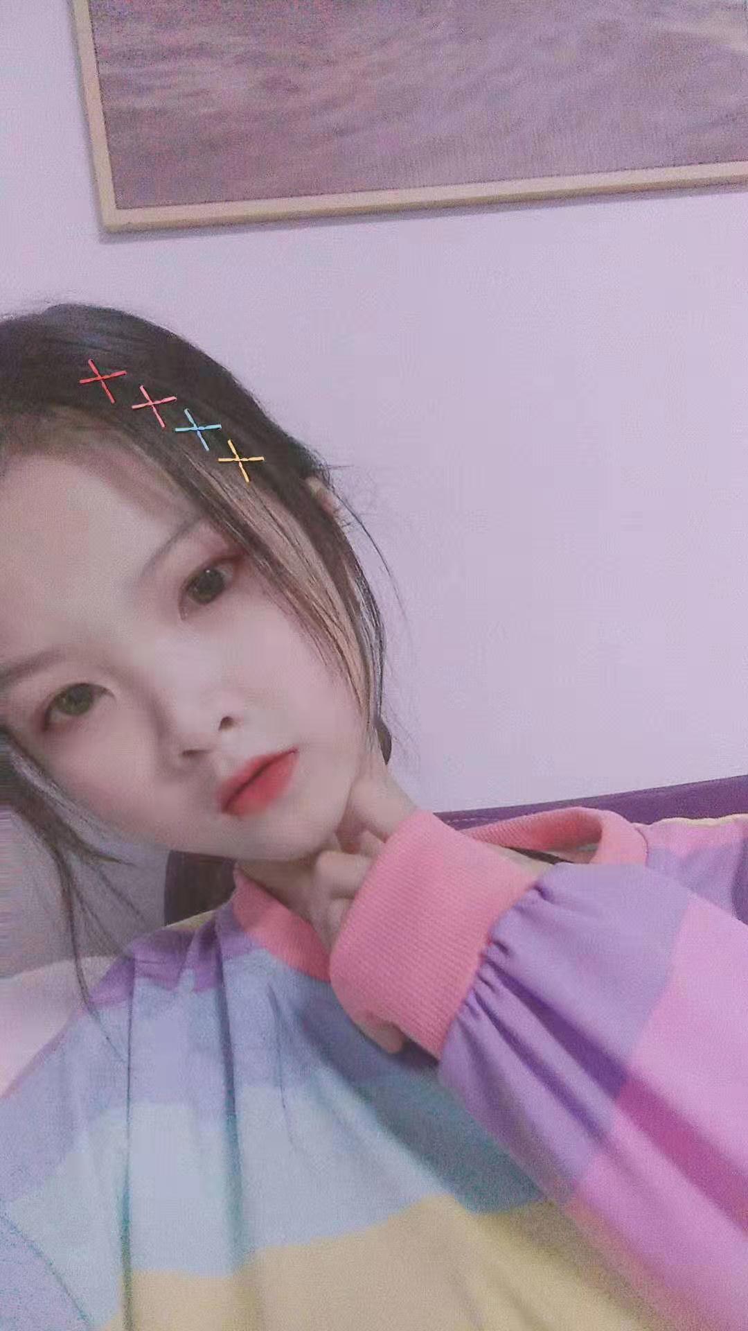 00年的嫩妹 第2张