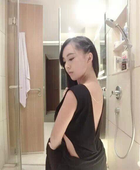 身材高挑+很有气质的妹妹 第1张
