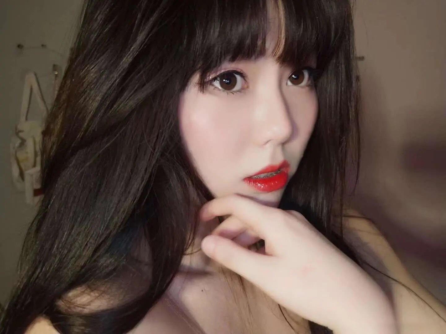 分享一个干净灵活嫩妹 第1张