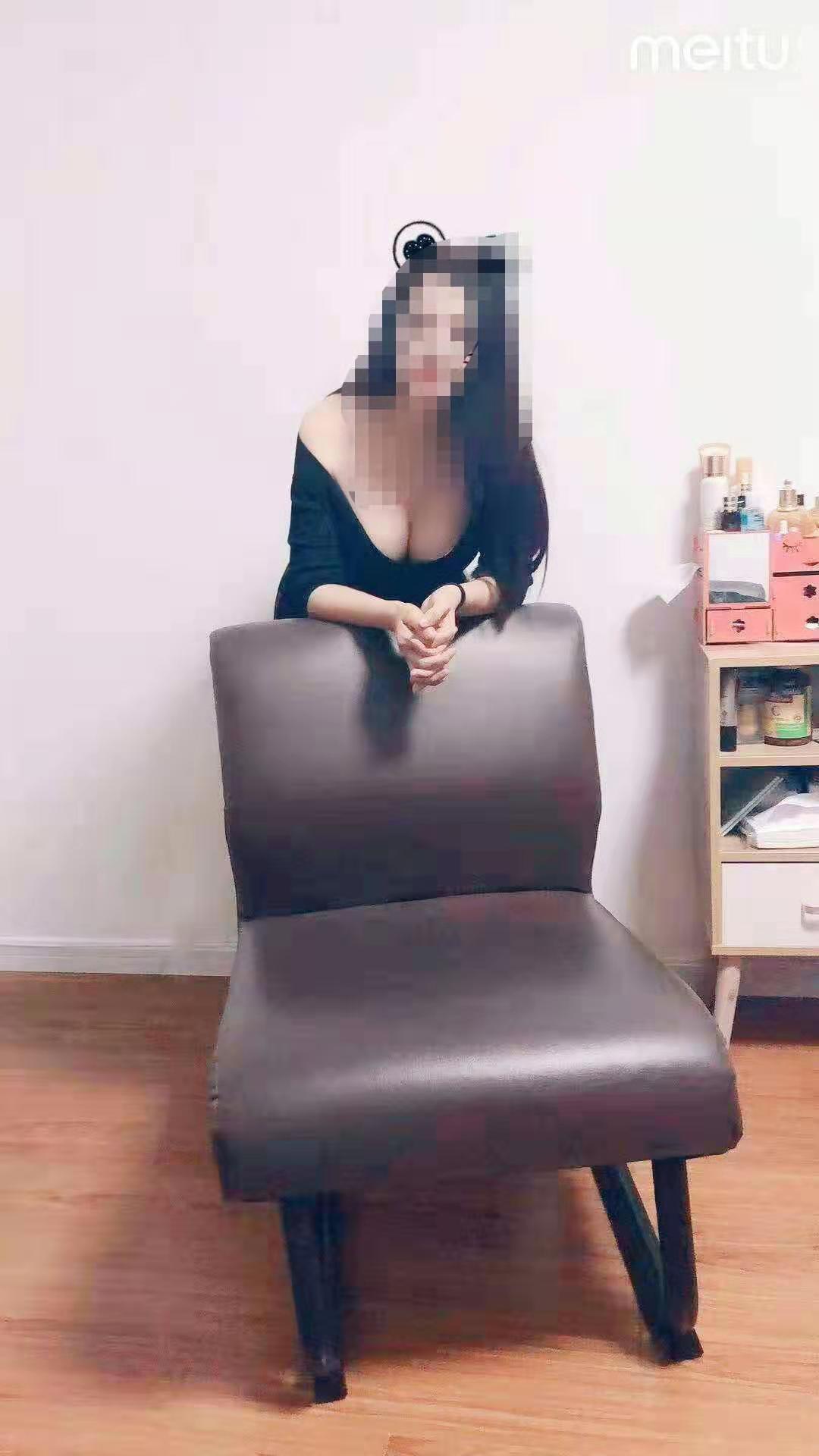 分享一个新区超气质的熟女小姐姐}补充资料 第2张