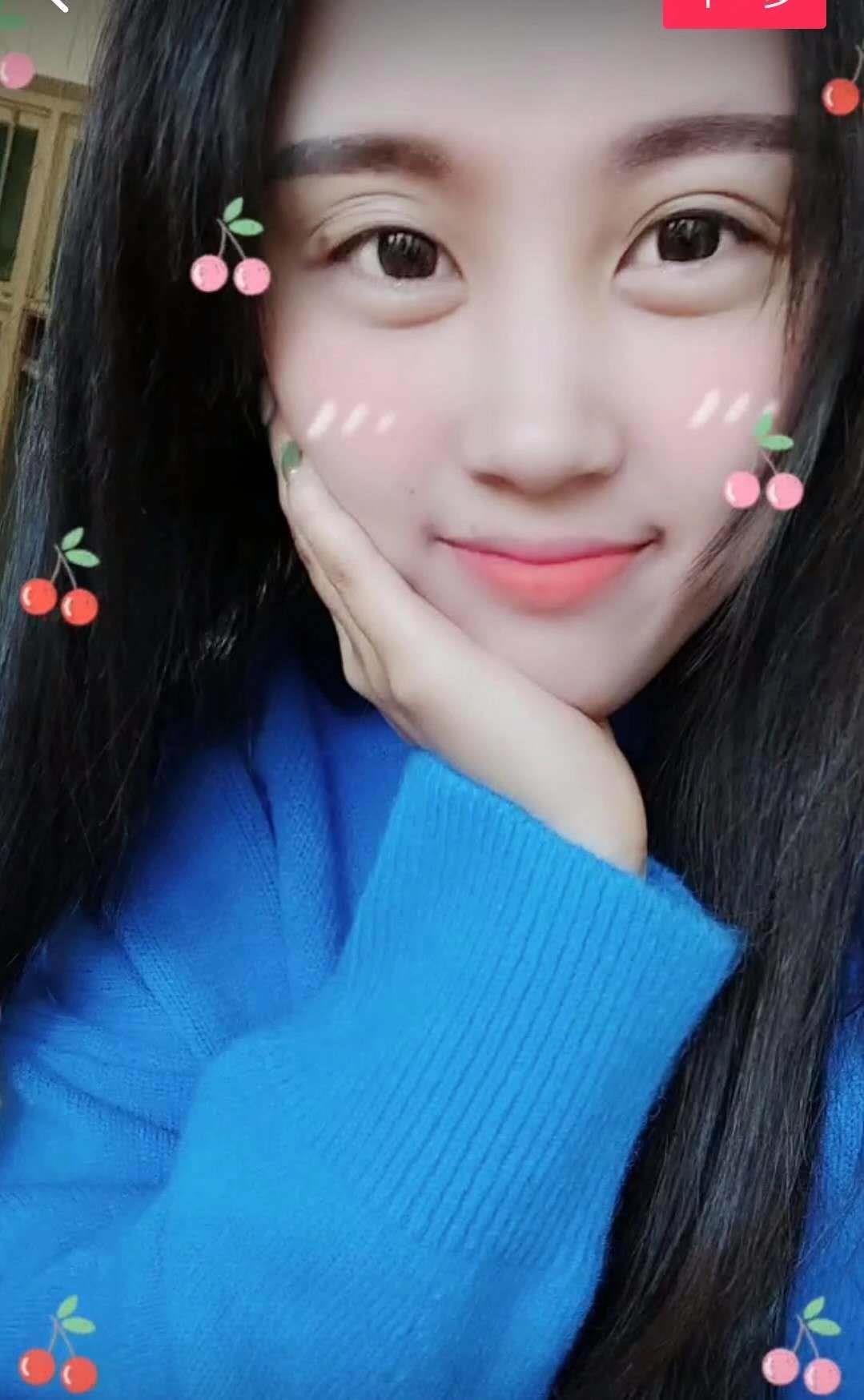 97年虎牙嫩妹 第1张