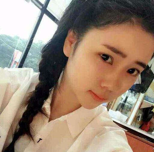 青春美少女涵涵，靓丽可人，童颜巨R 第1张
