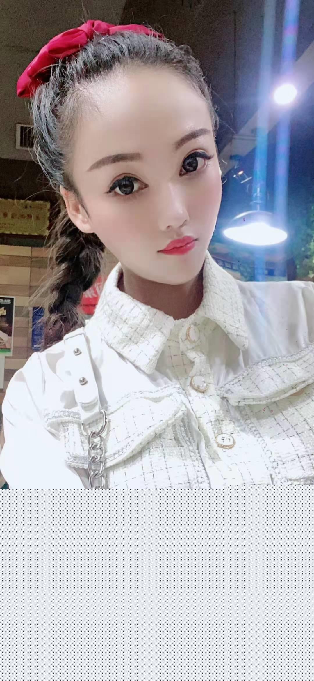 周口的兼职高挑坚挺的妹子 第2张