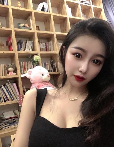 郑州小骚骚 第1张