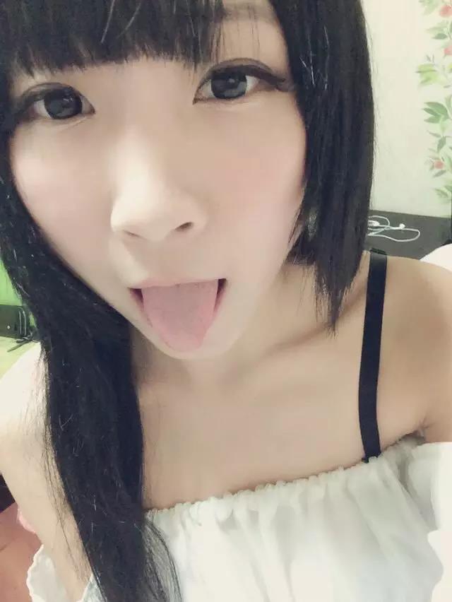 18岁超美学生妹雯雯有图有真相 第4张