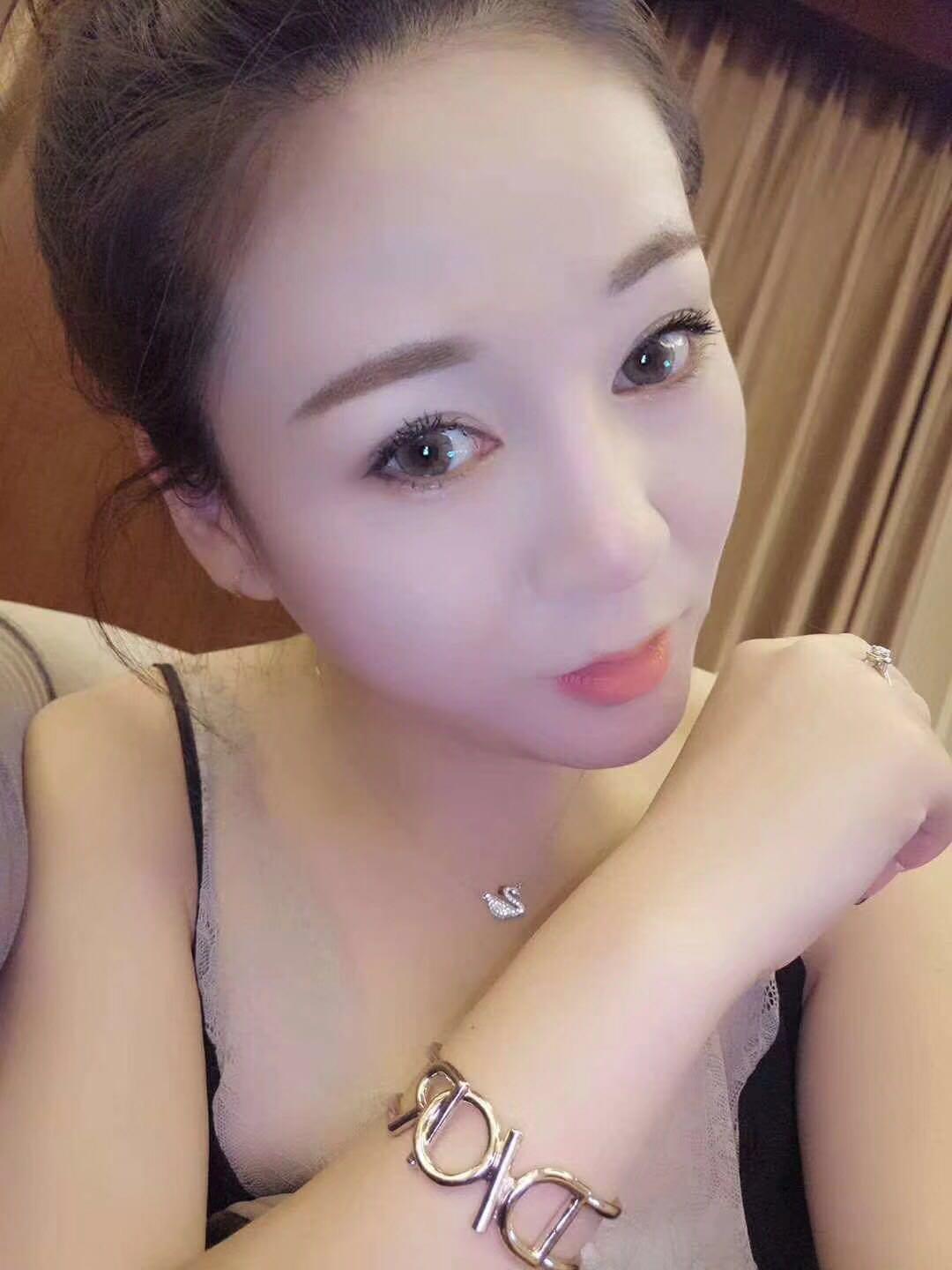 服务很到位，DL的时候很钻的很用力，迷人的眼睛猛放电 第3张