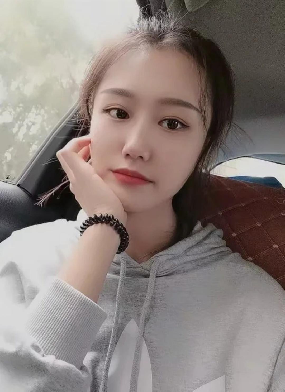 爱她就去嫖她 第3张