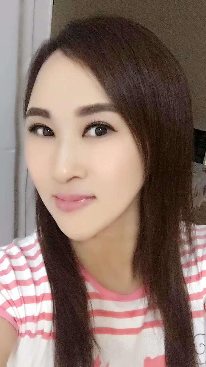 汉口万景国际长舌熟女一枚 第2张