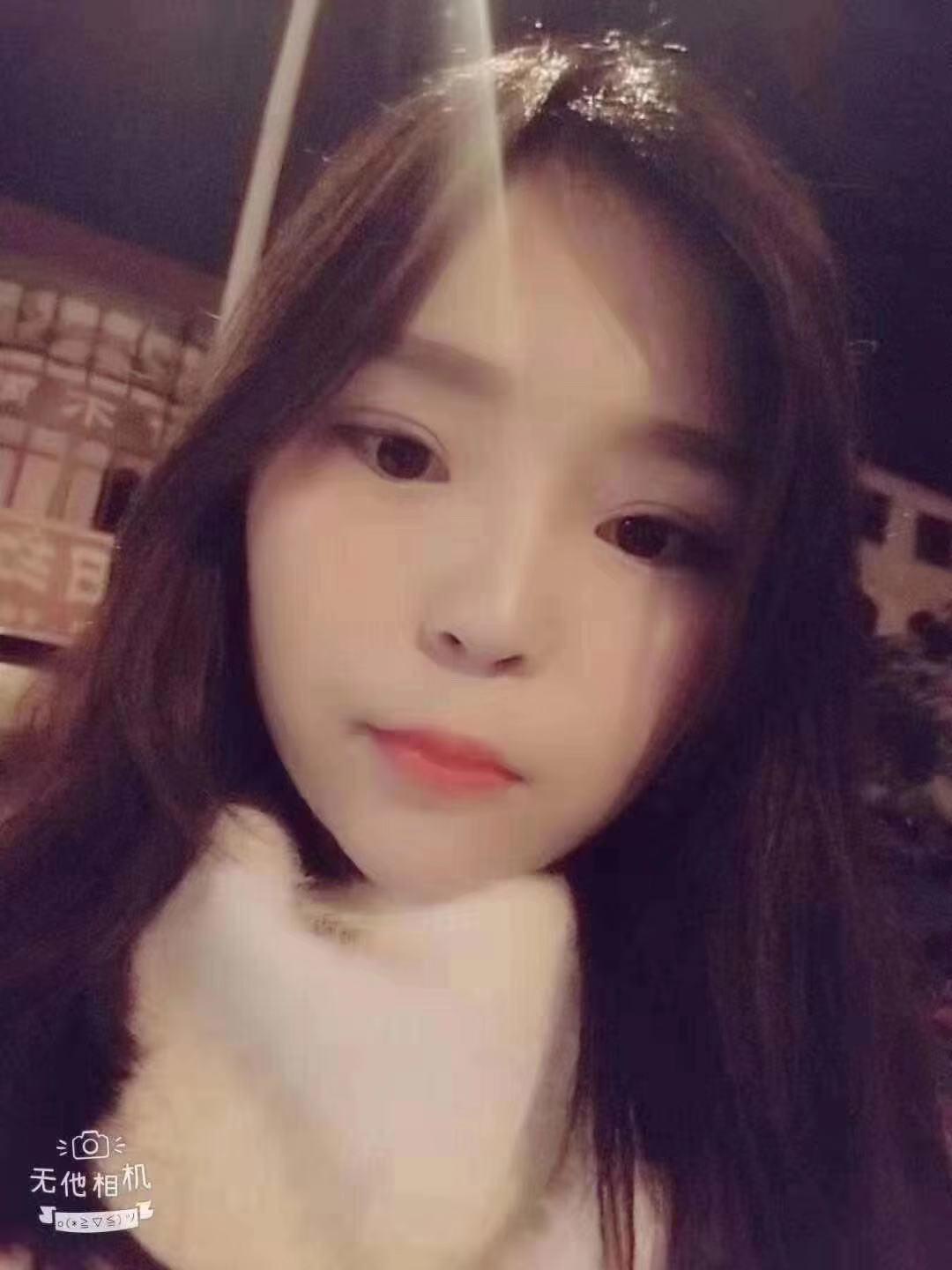 汉口汉口思玥99年的嫩妹 第1张