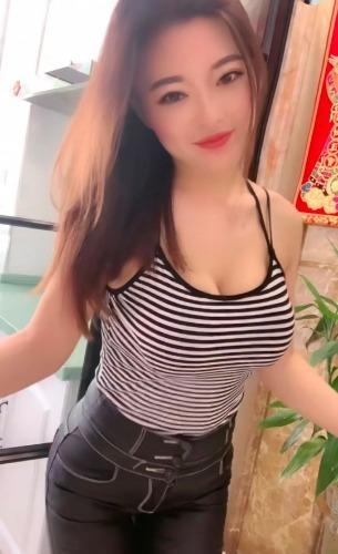 武汉骚浪丰满美女强烈推荐 第1张