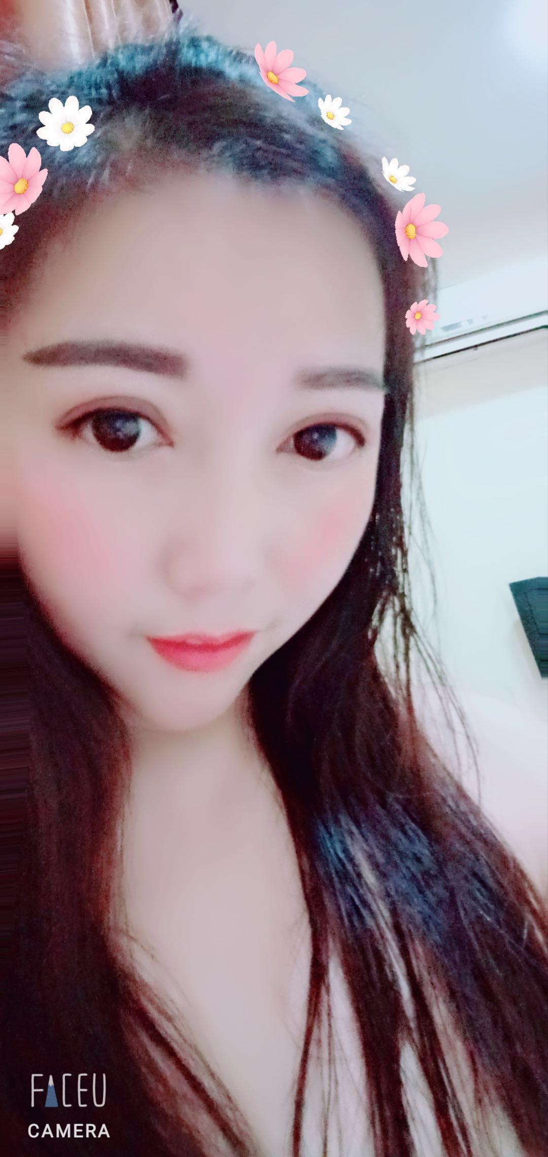 武汉武昌95年小萝莉水多穴紧 第1张