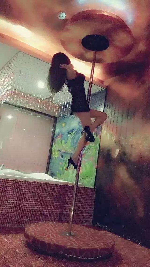 钢管舞女瑞琪 第2张
