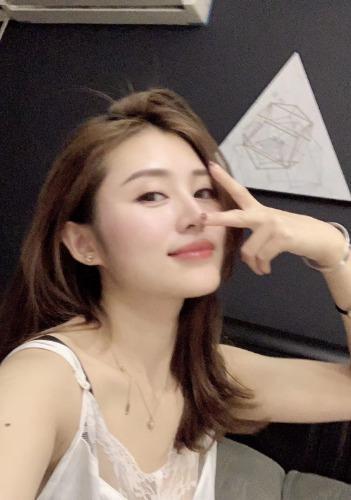 武汉菱角湖万达超漂亮妹子 第1张