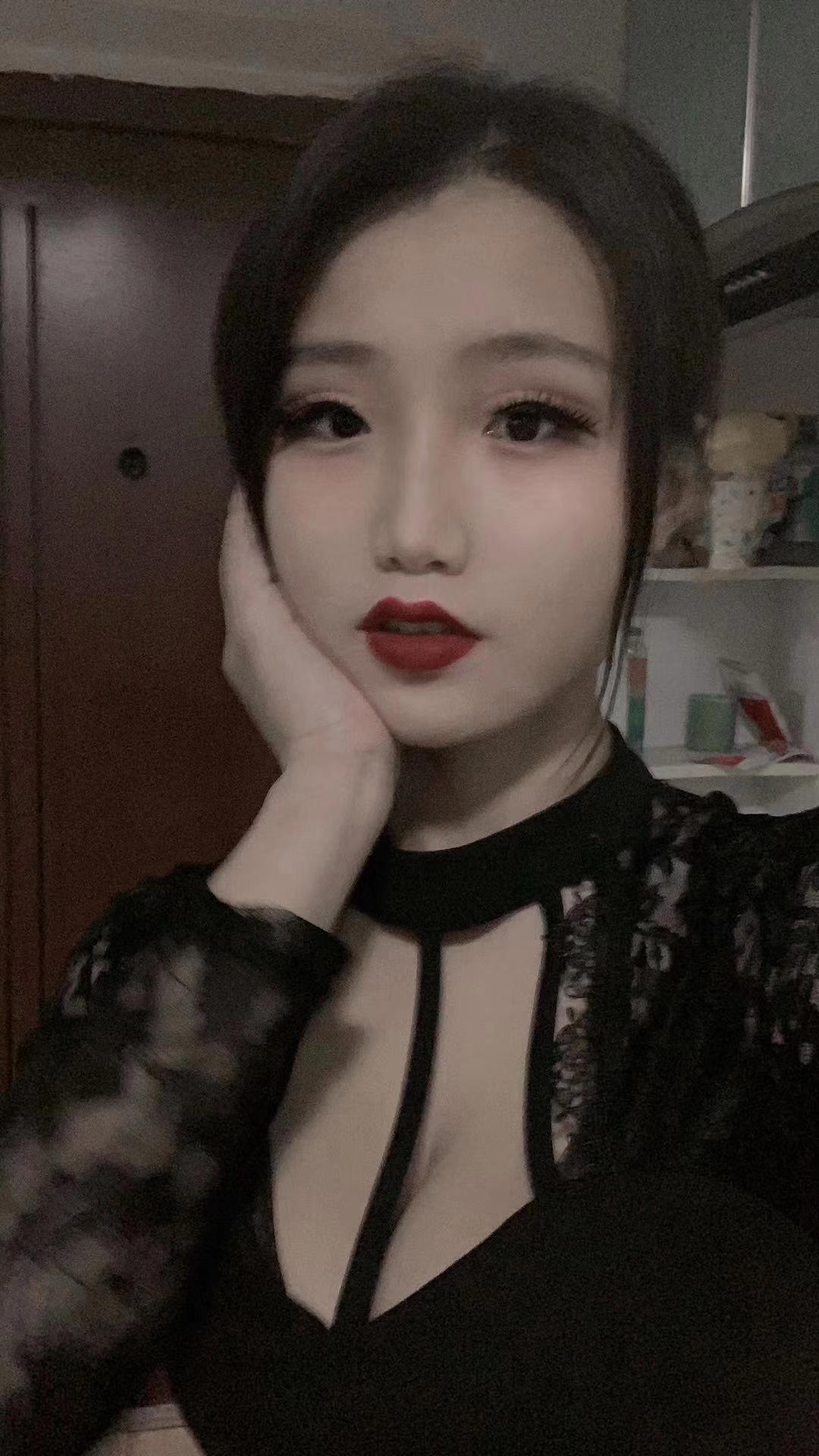 蜀山区年轻小妹 第2张