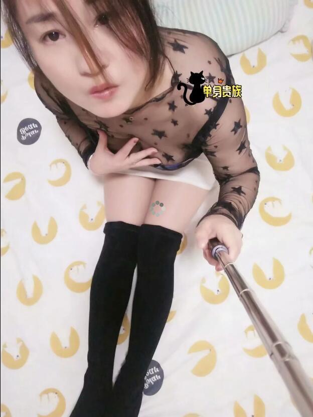合肥的一个比较风骚的妹子 第1张