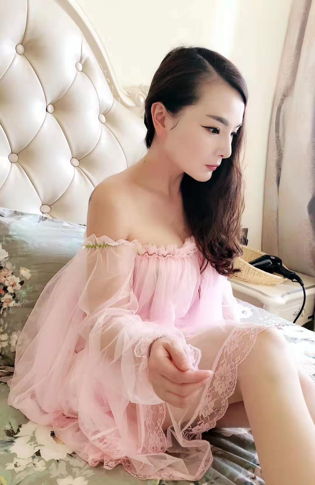 分享自己珍藏的四方坪上岸不久的妹子,兄弟们可以策,能拿下就拿下 第2张