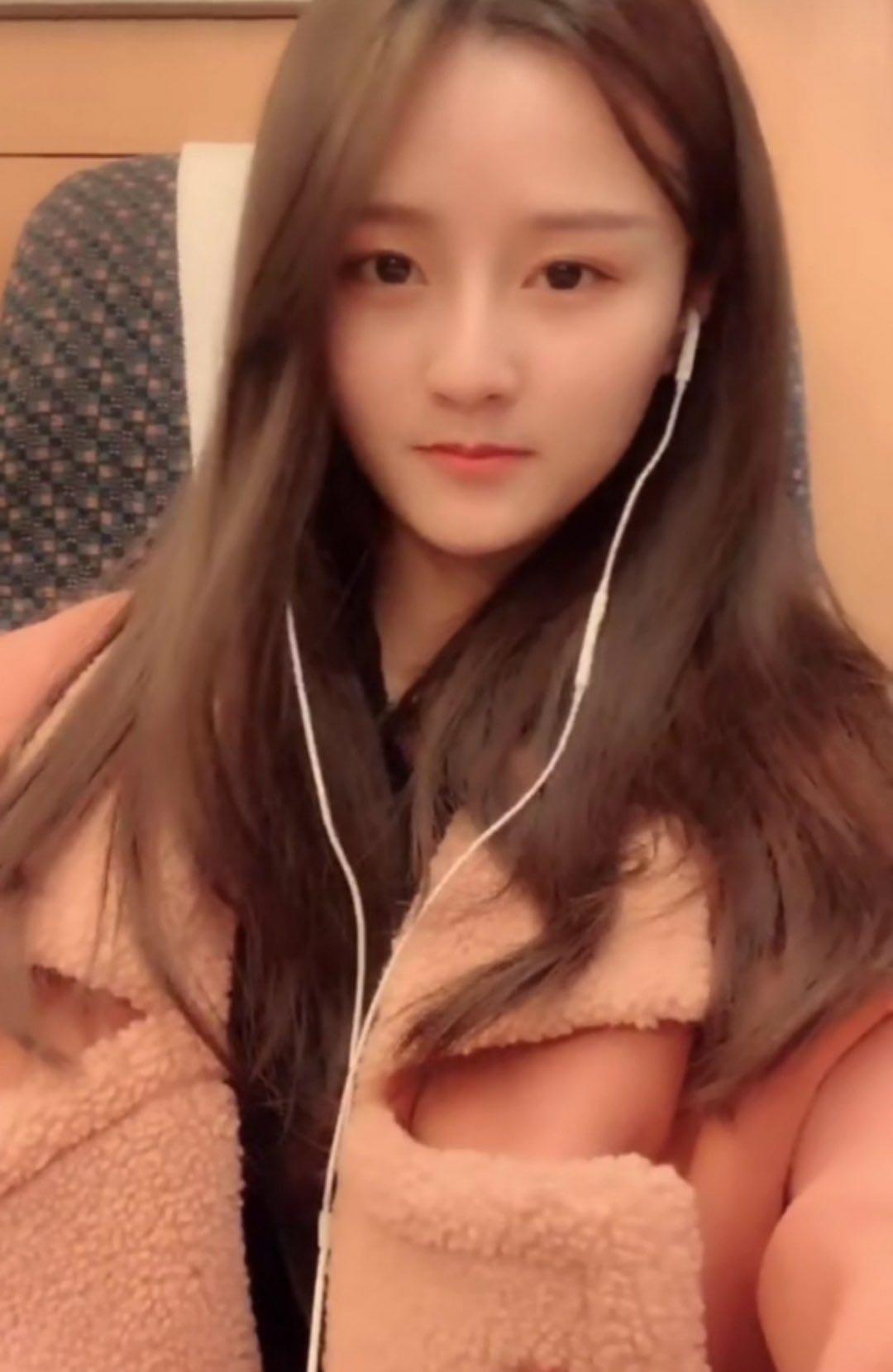 江西艺术学院舞蹈系的妹子 第2张