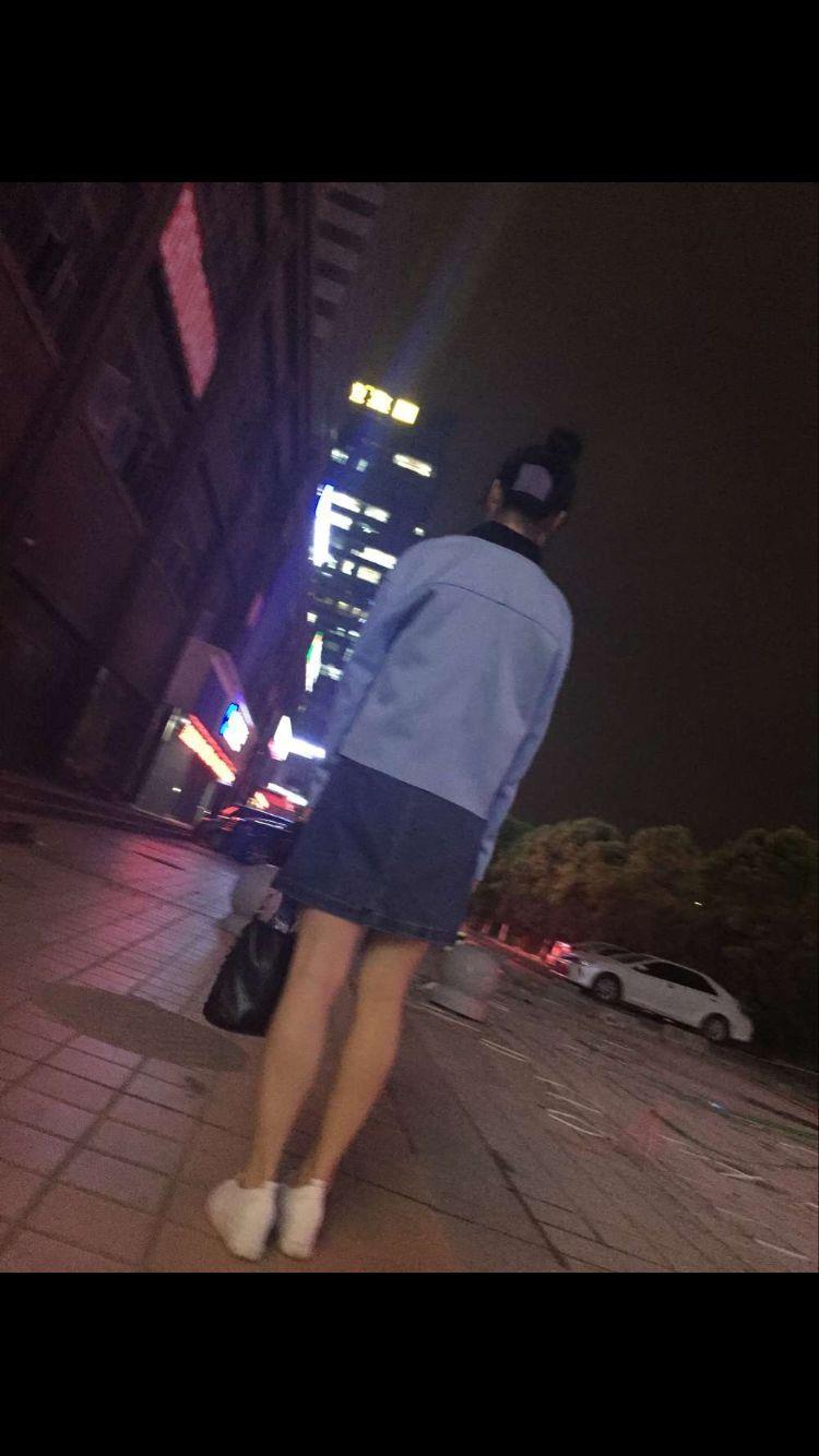 打靶归来与大家分享暑假兼职妹子~ 第1张