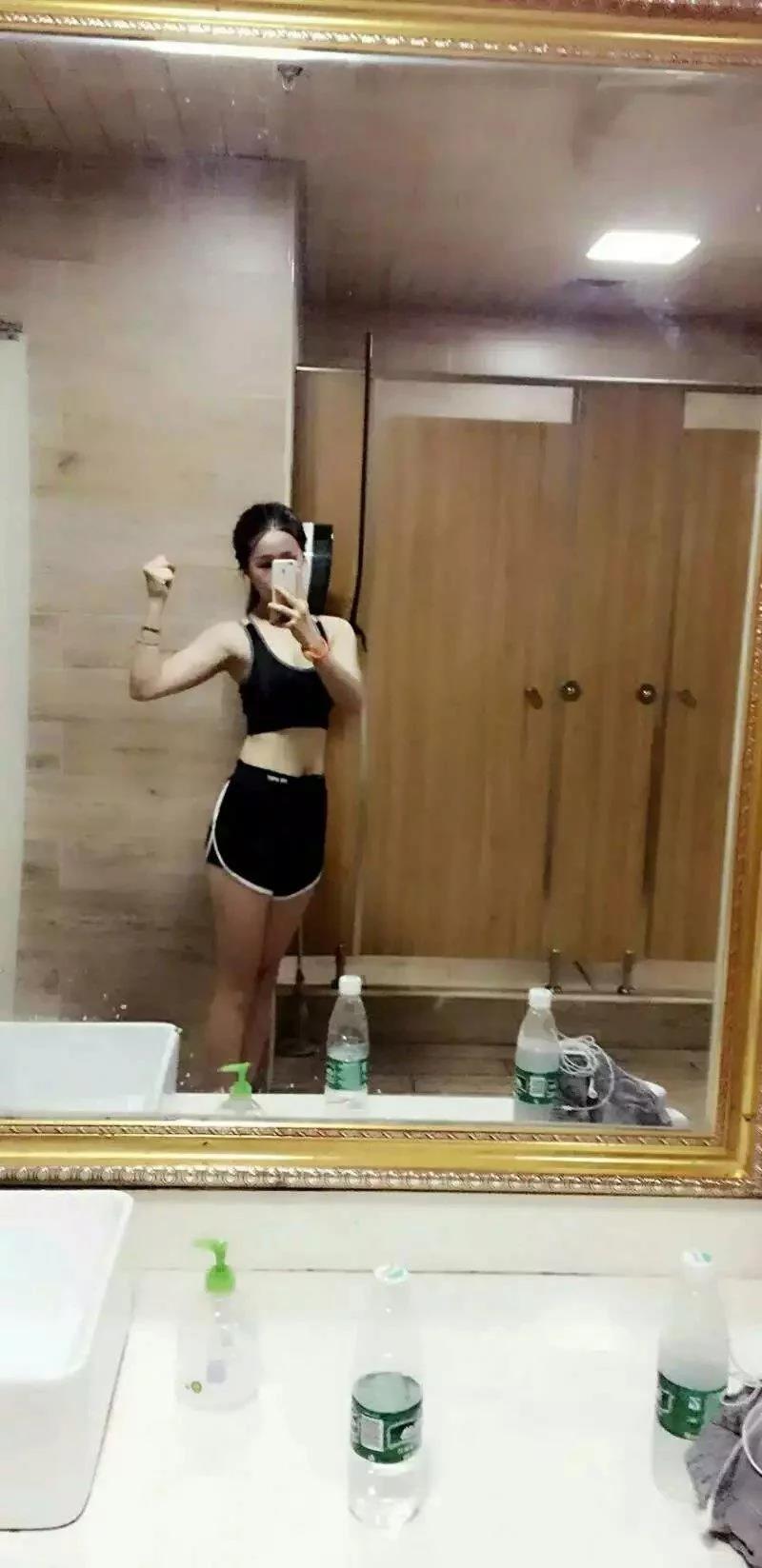 兼职美女 第2张