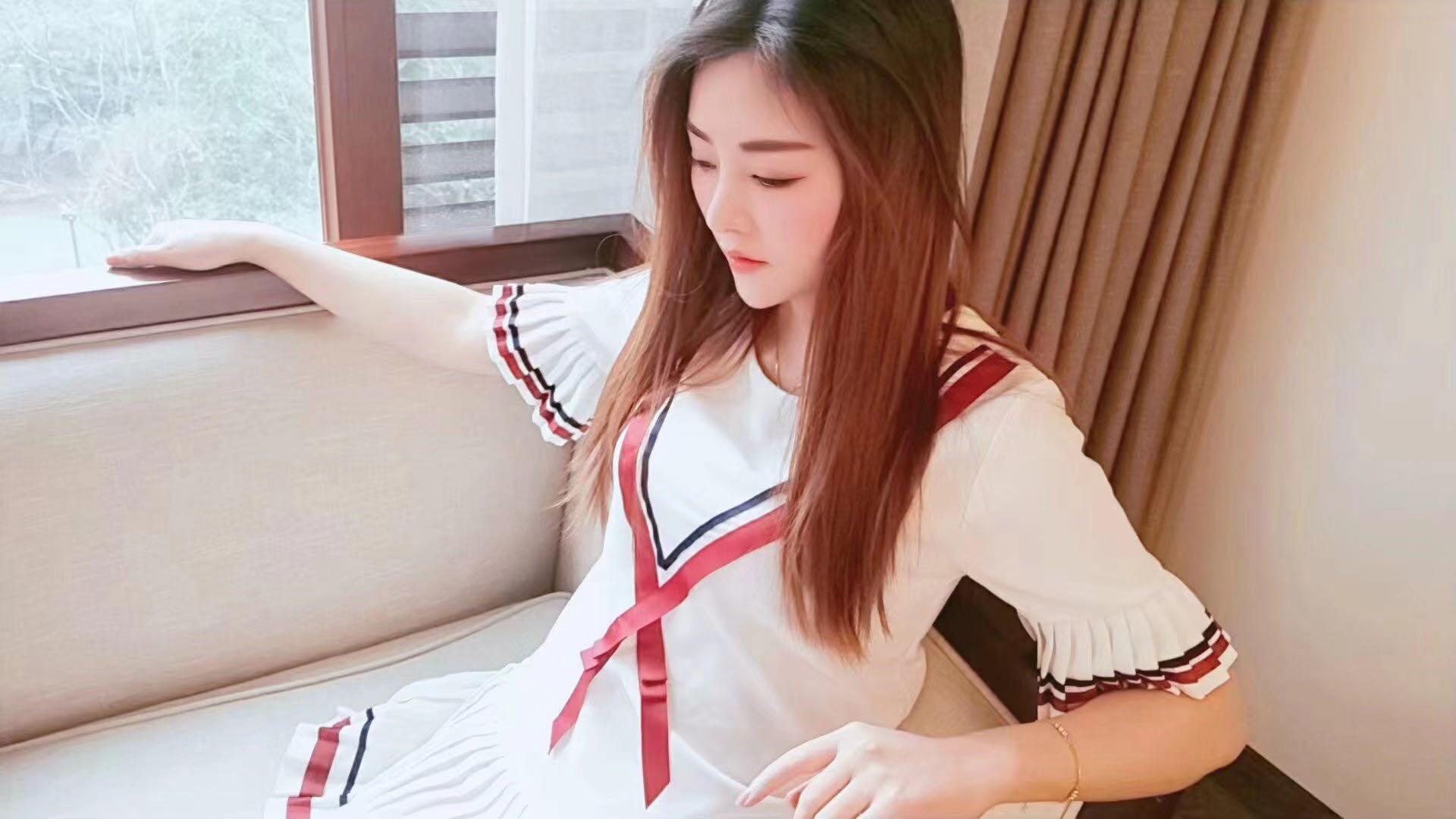南岸萝莉乖巧逼紧——赵丽颖 第2张