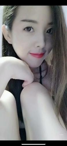 代狼友上传的妹子 第1张