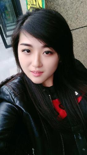 重庆五里店微胖纹身女孩，可以三通3p 第1张