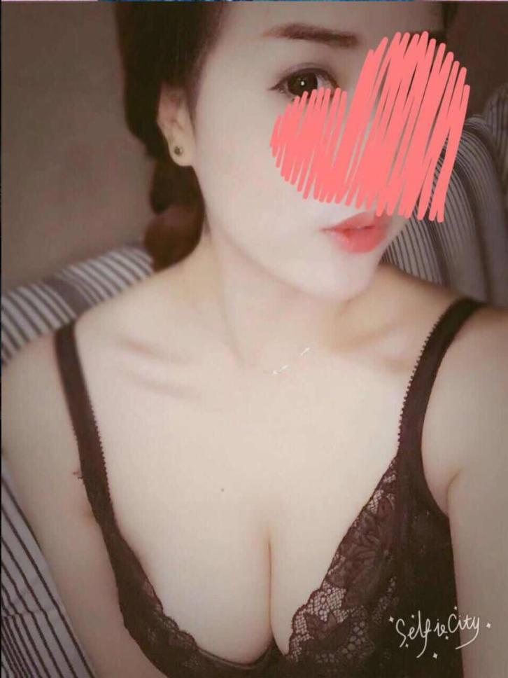 大坪大胸妹妹 第2张