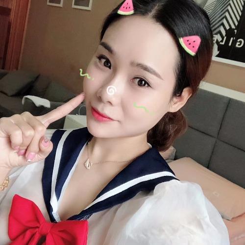 重庆大坪英利国际小美女 第2张