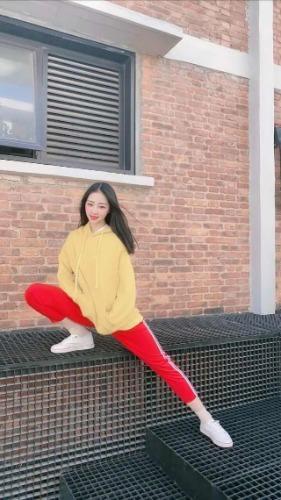 郫县潇潇 第1张