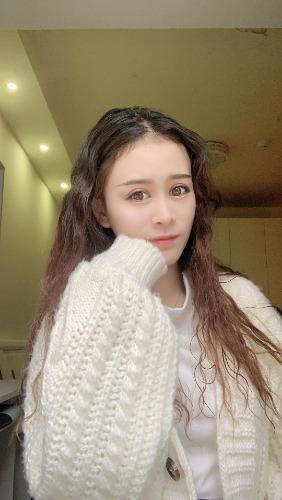 西门颜值身材都不错的小姐姐 第2张