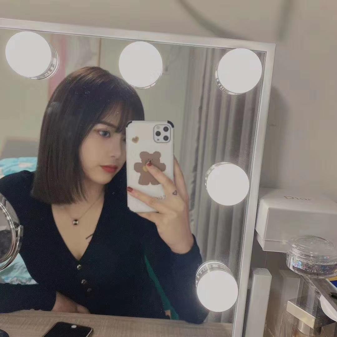 丰满骚气的妹子，水多口活还不错 第1张