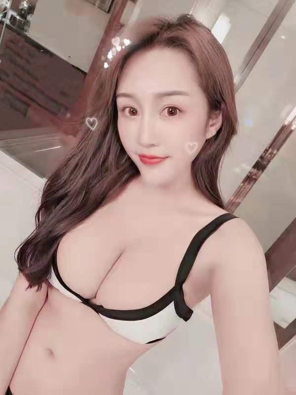 成都后入爽爆炸的妹子小琳 第2张