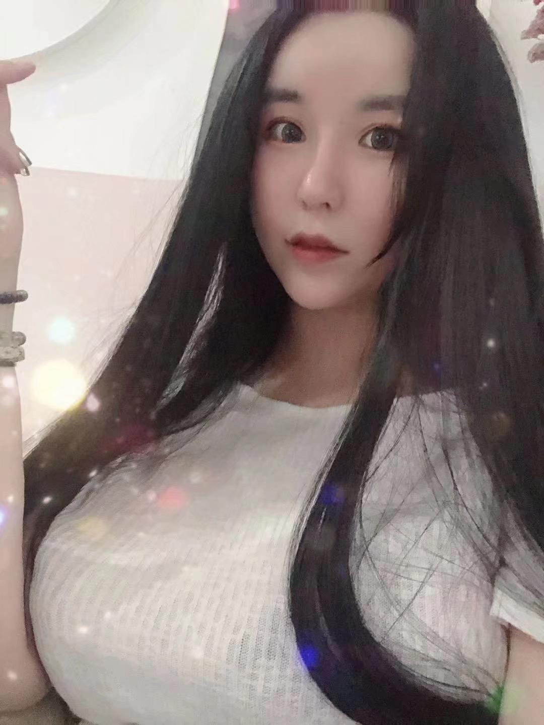 成都高升桥附近G胸妹子 第1张