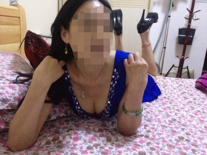 验证熟女英姐 第4张