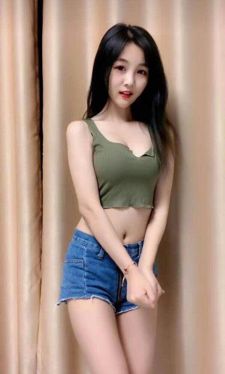 成都成都—青羊区大胸可爱兼职女 第1张