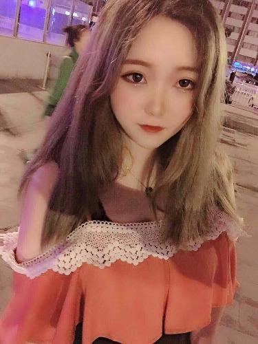 成都一个比较嫩的妹子 第1张