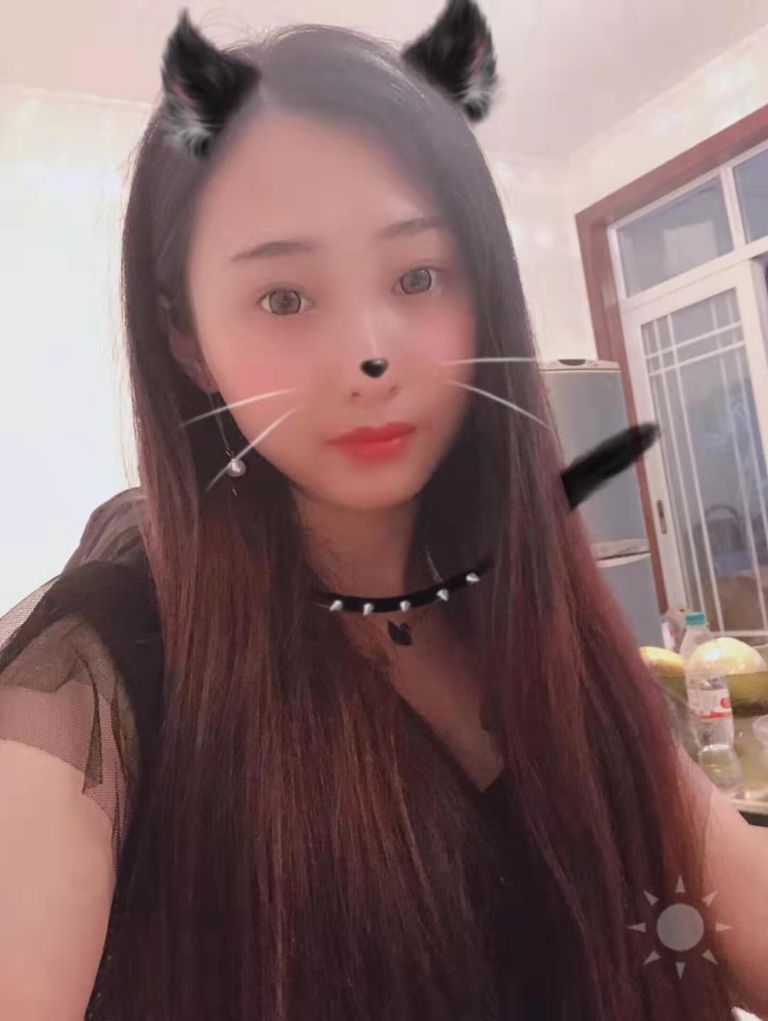 这个小妹挺不错的 第1张