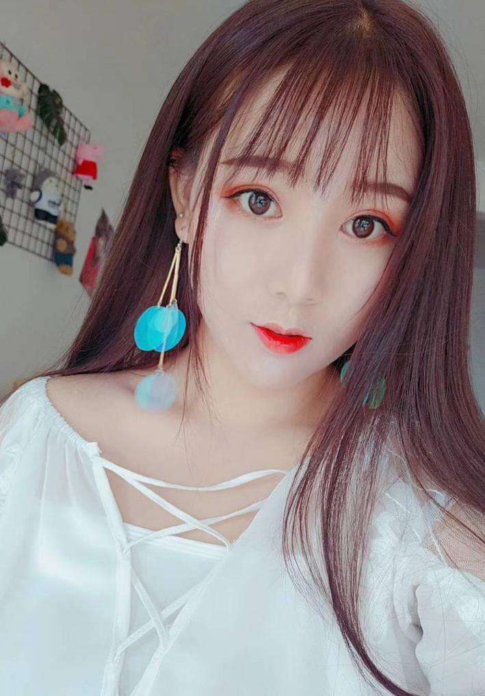 昆明小姐姐性感活好不机车！！！ 第1张