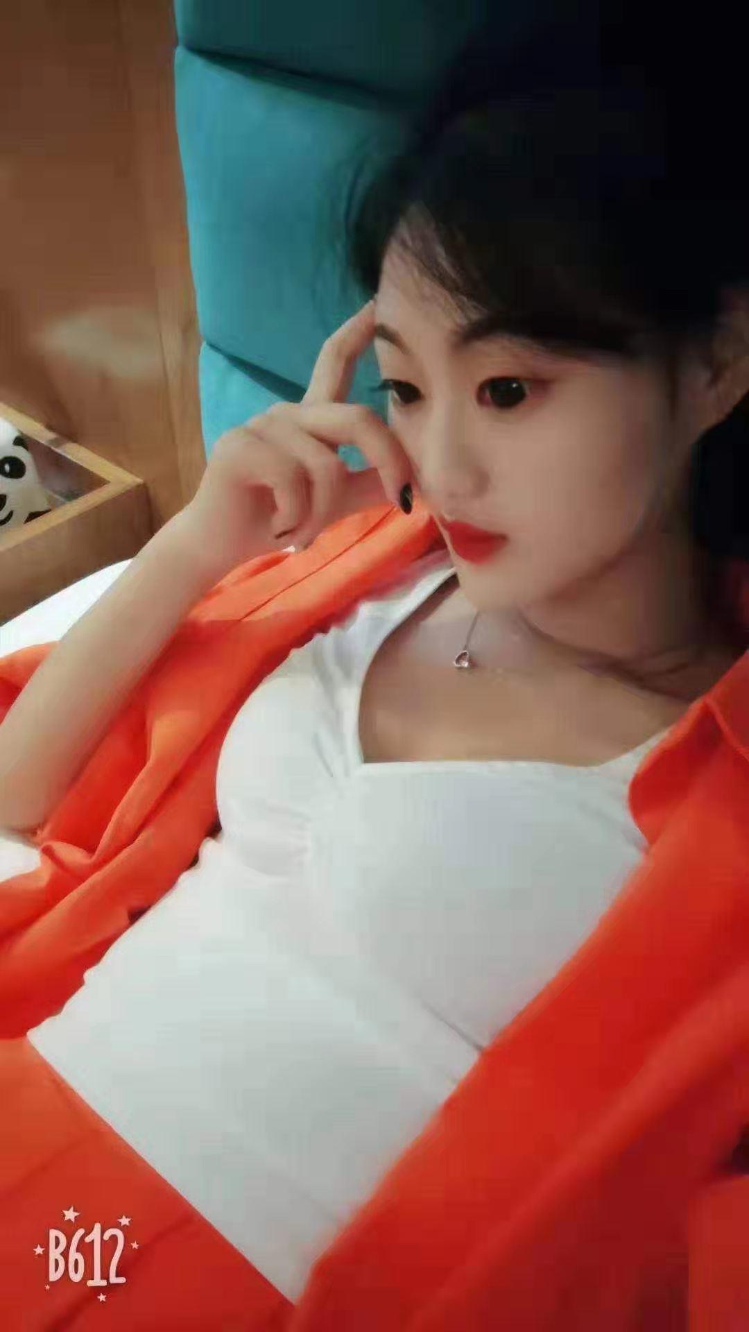 贵阳肤白身材控 第2张