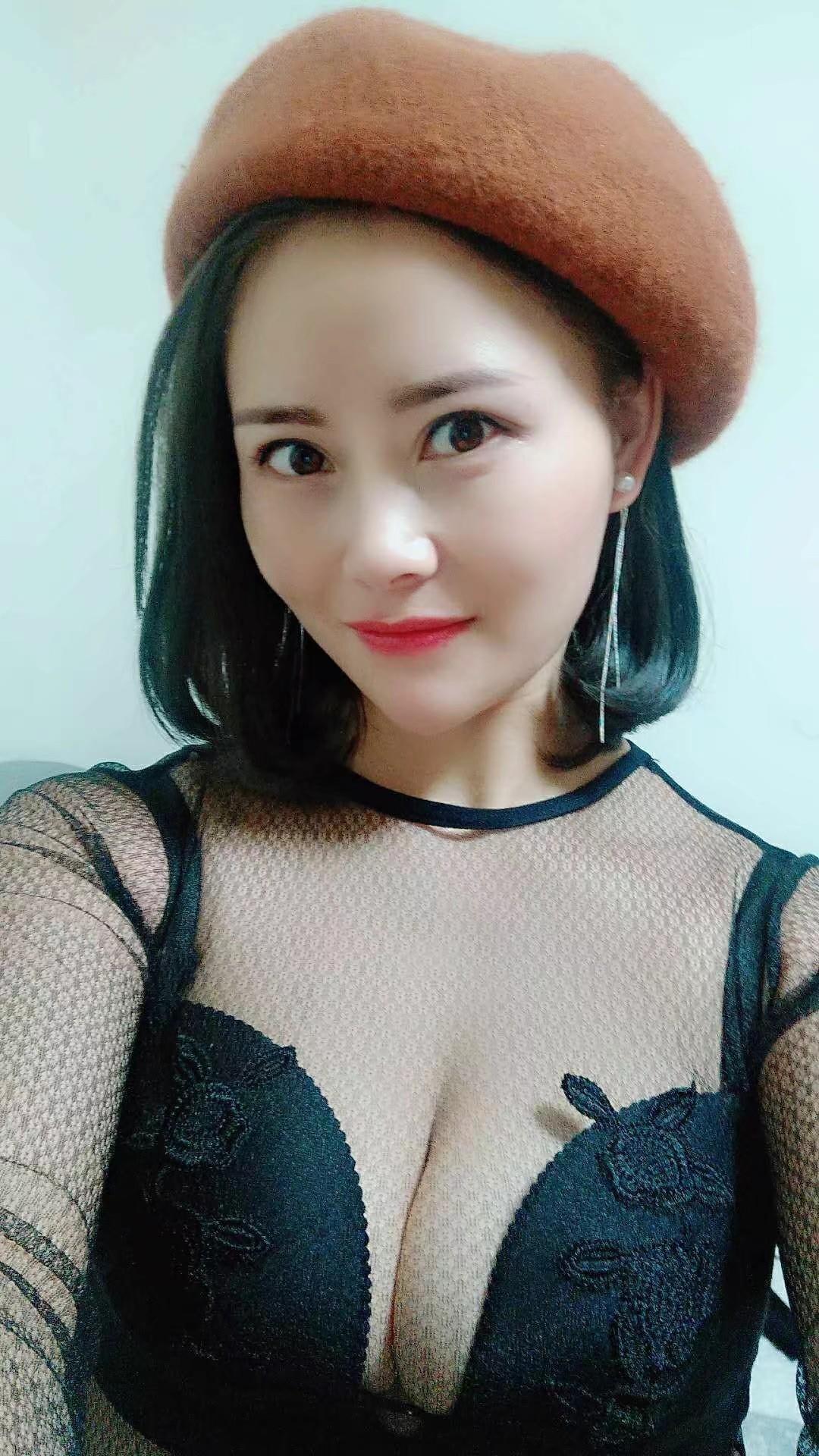 金阳金融城纯天然美少妇，小温暖 第2张