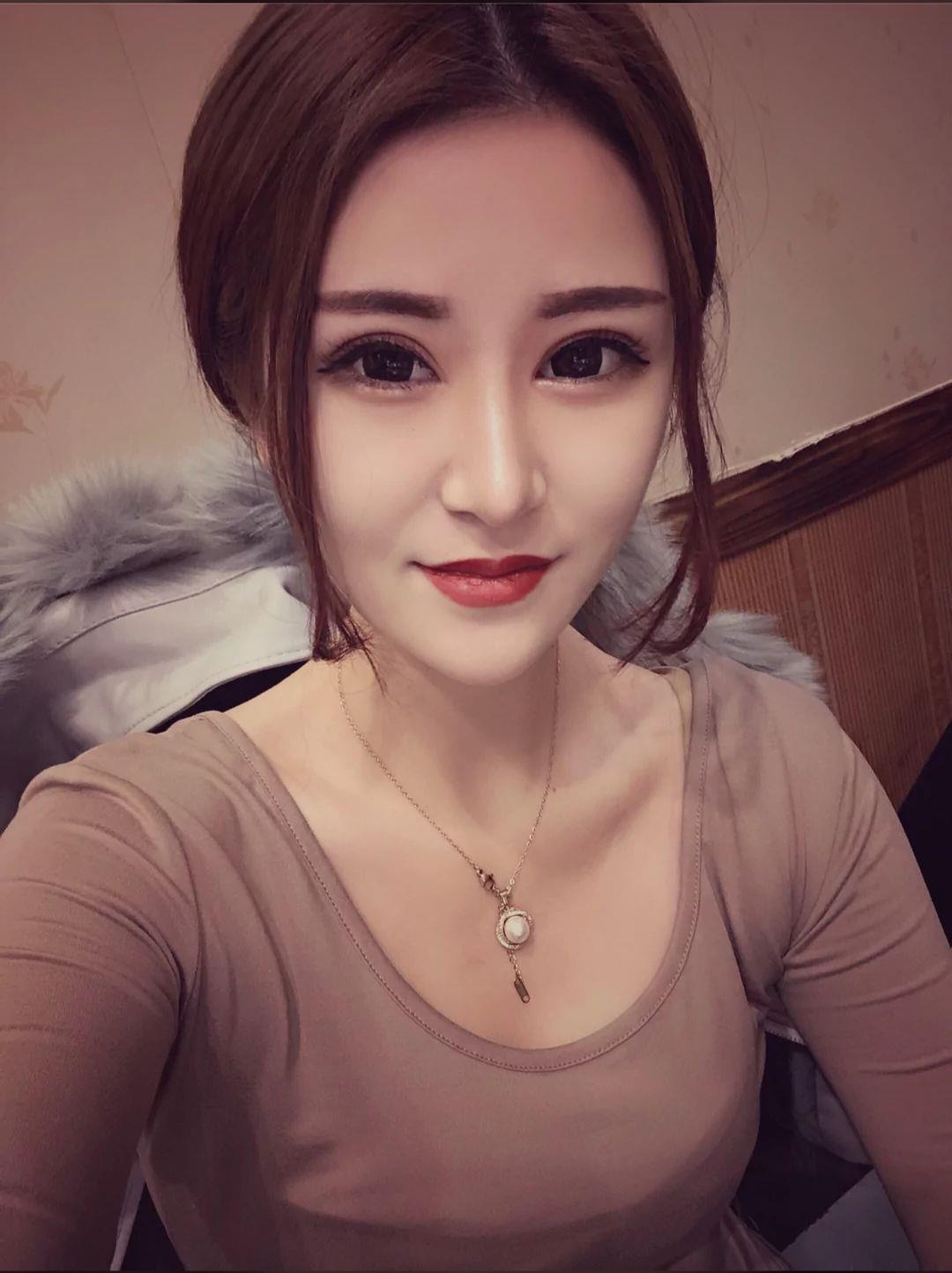 未央区身材很好的小骚货,抱起来玩很爽 第1张