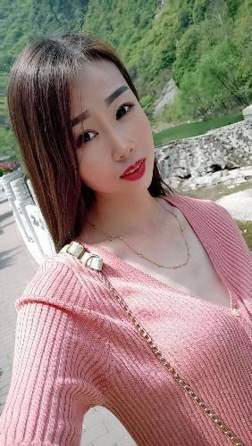 西安北郊水大身材好的美女 第1张